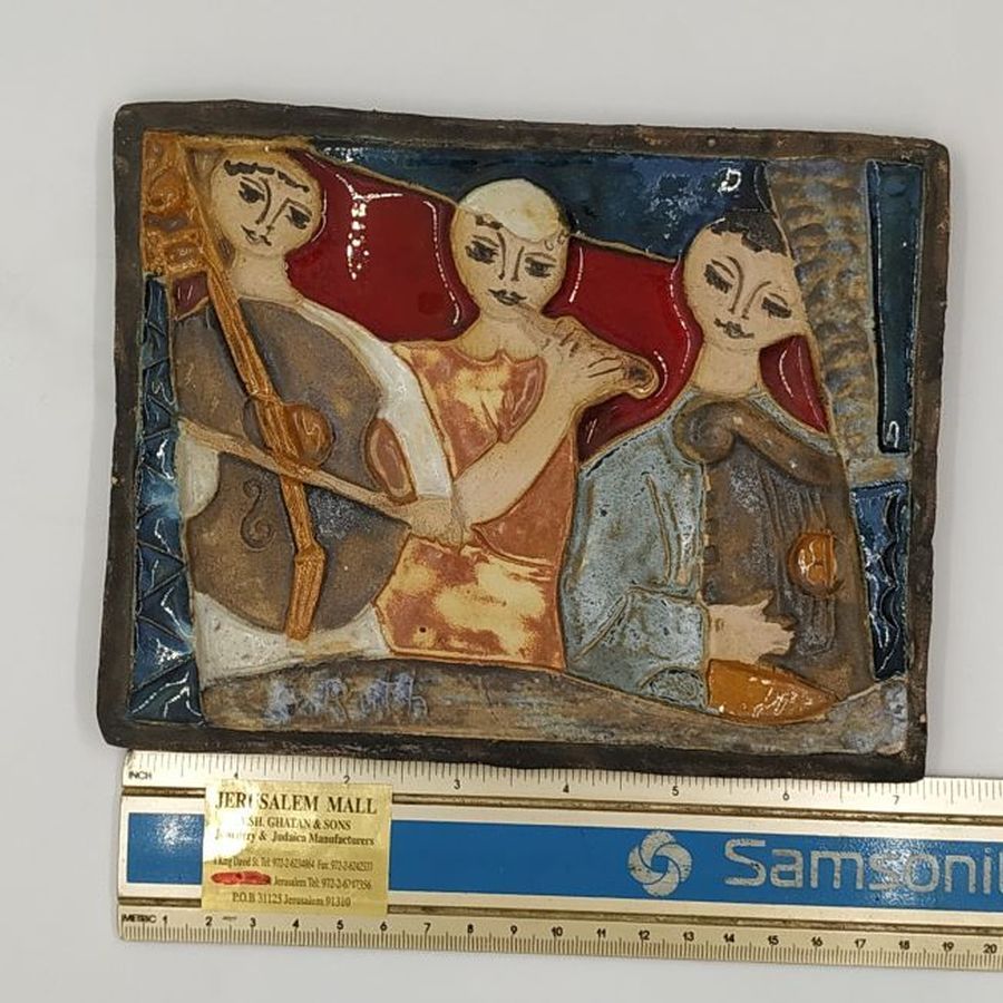 Musical trio ceramic tile - Image 4