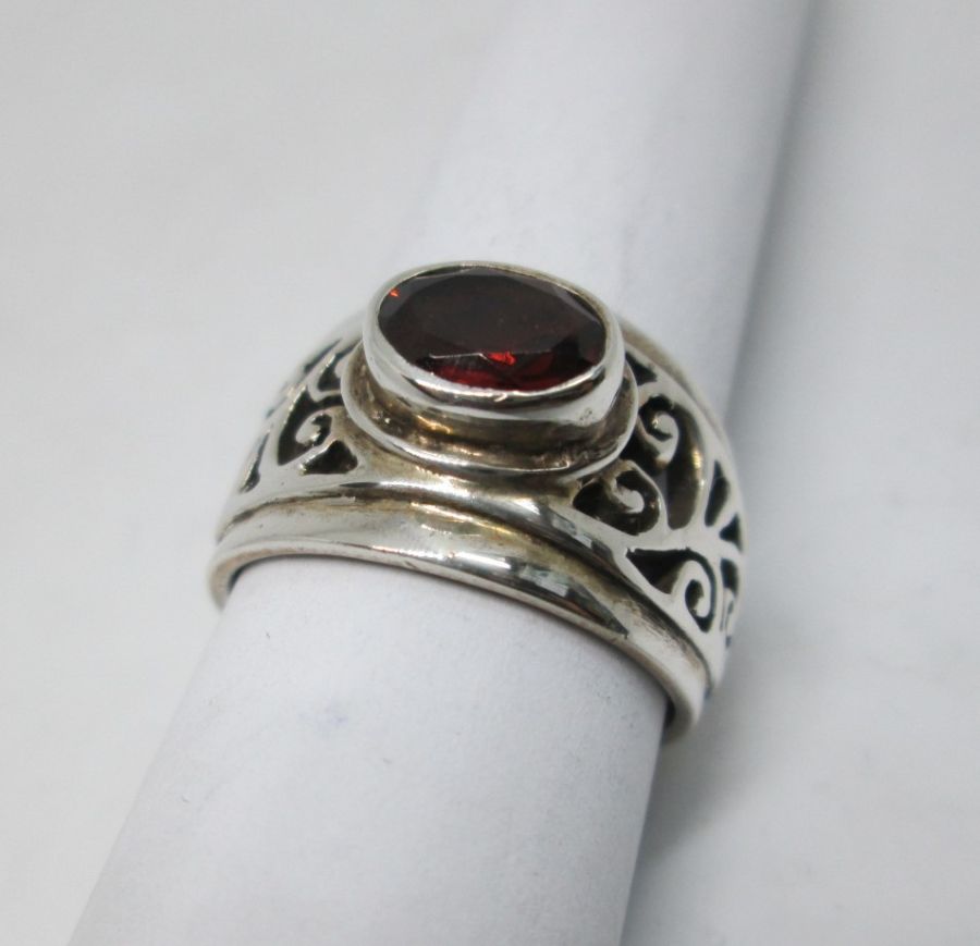 Cut Out Ring Silver - Image 8