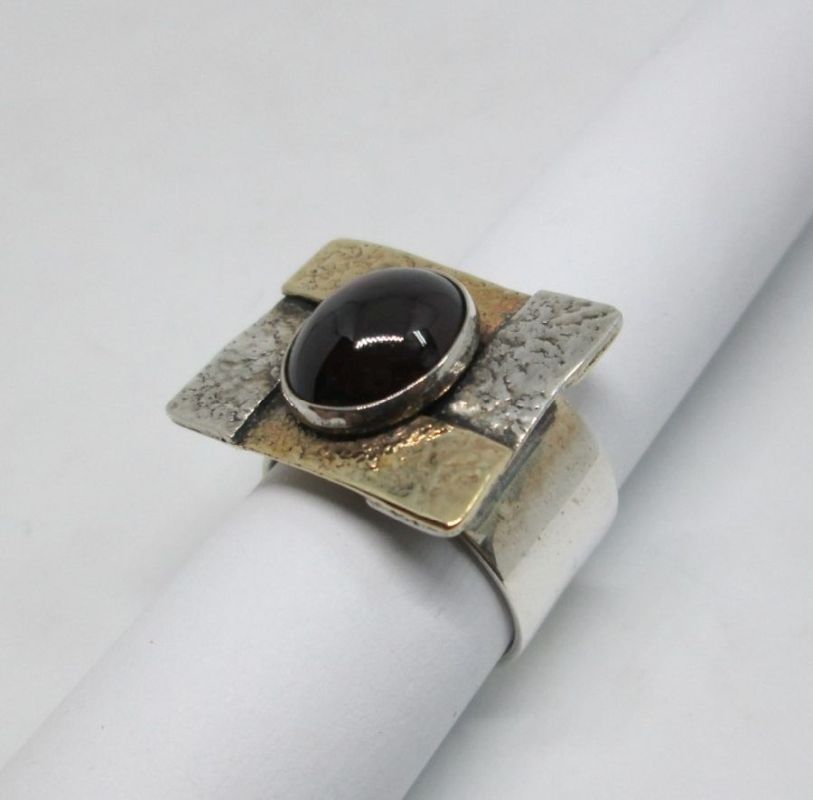 Silver Gold Garnet Ring - Image 4