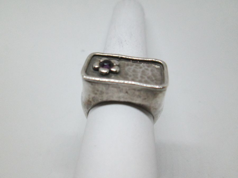 Amethyst Flower Silver Ring - Image 3