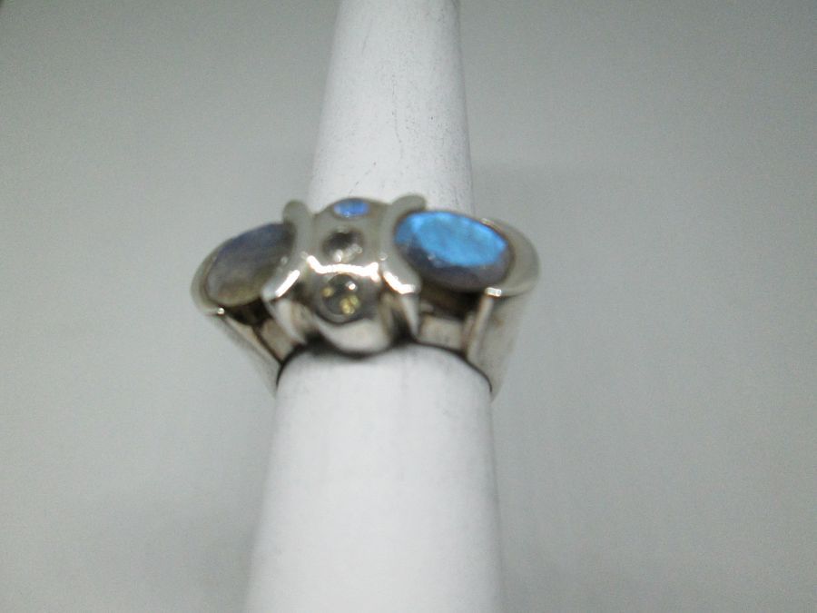 Labradorite Stones Silver Ring - Image 3