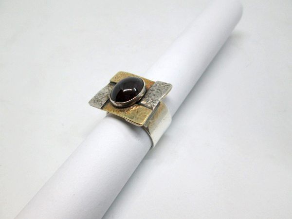 Silver Gold Garnet Ring - Image 2