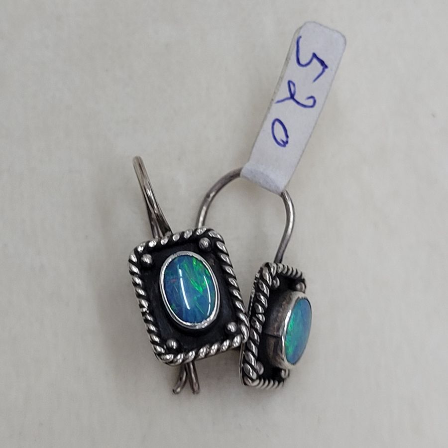 Oval Opal stone earrings - Image 6