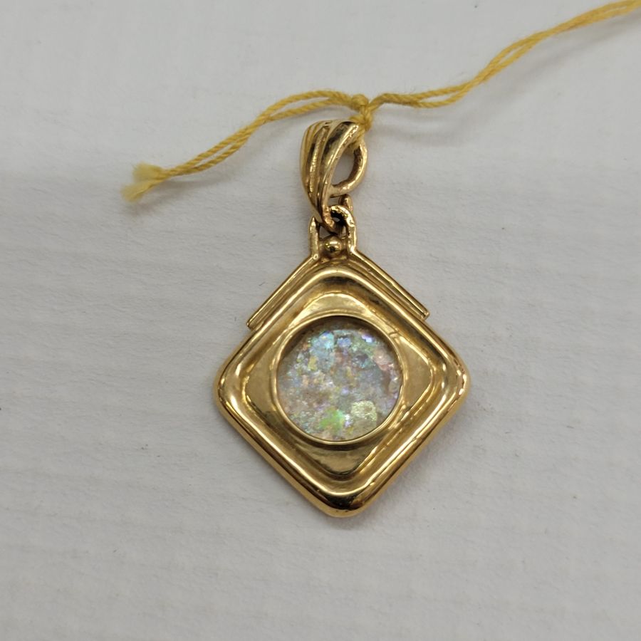 14 Carat Gold Pendant Roman Jerusalem. 14 carat gold pendant handmade Jerusalem design with heart shape set with ancient Roman glass.