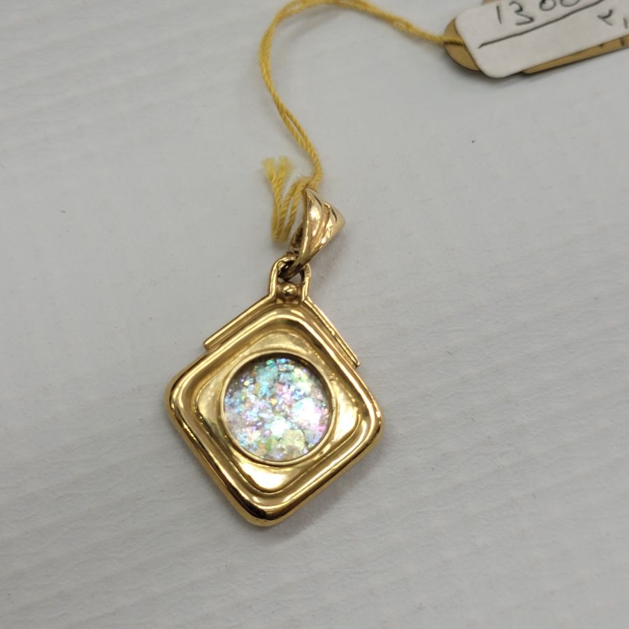 14 Carat Gold Pendant Roman Jerusalem. 14 carat gold pendant handmade Jerusalem design with heart shape set with ancient Roman glass.