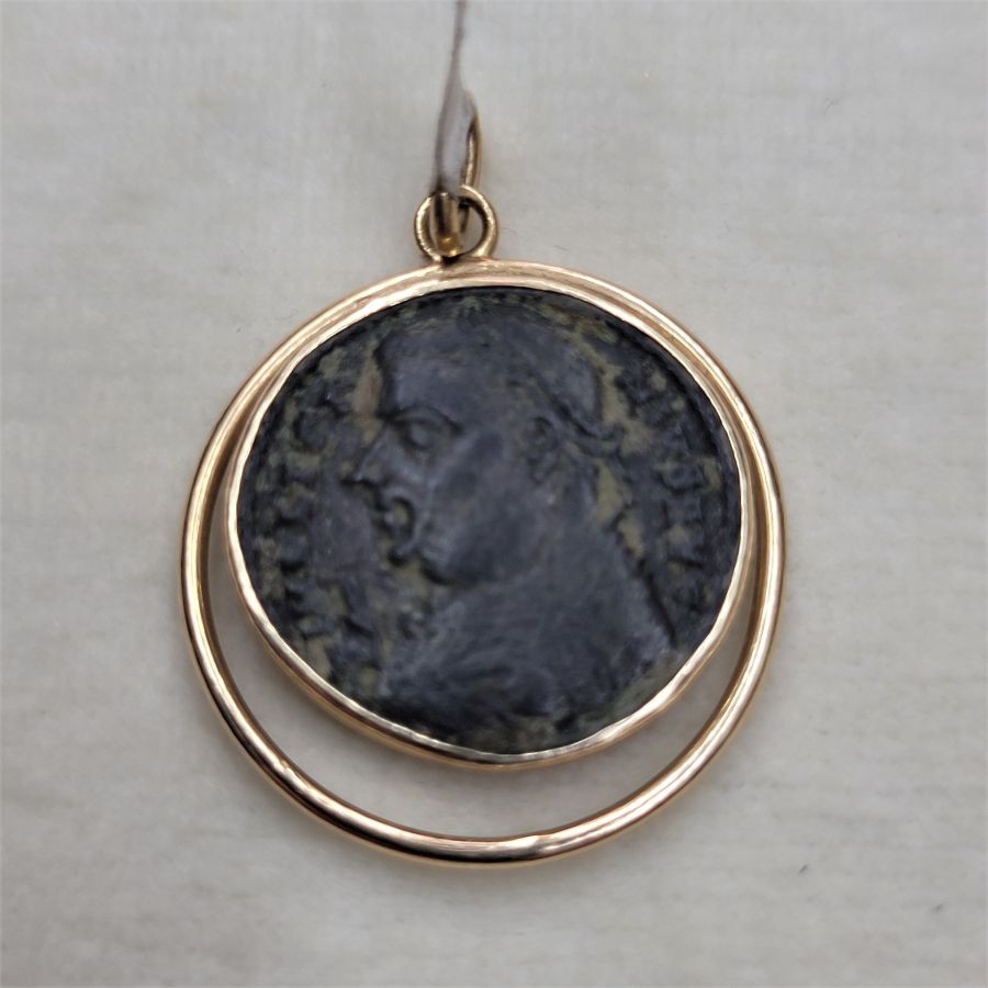 Antique Roman coin pendant - Image 4