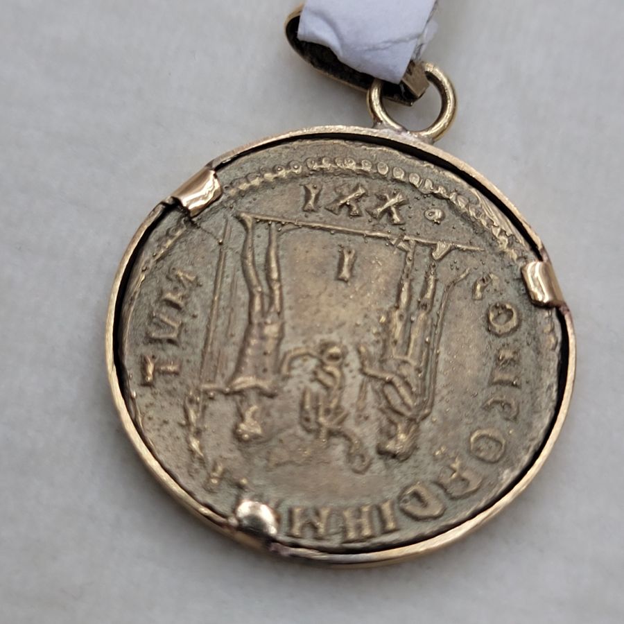 Gold pendant antique coin - Image 3