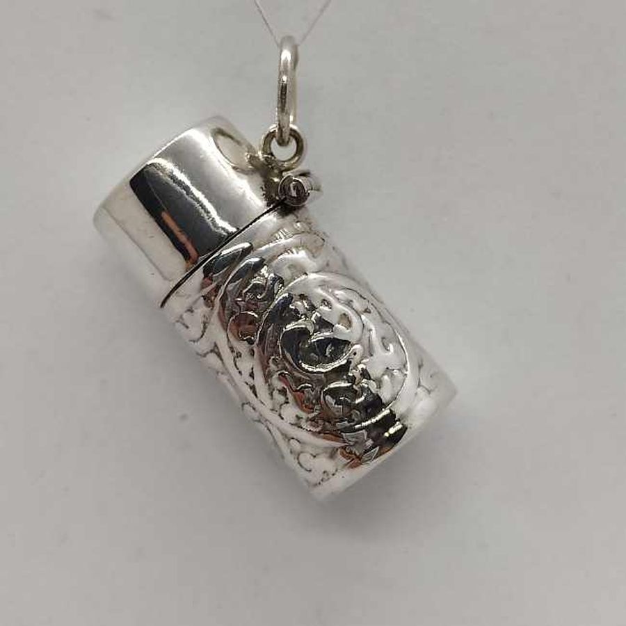 Mezuzah Pendant Container Mini - Image 4