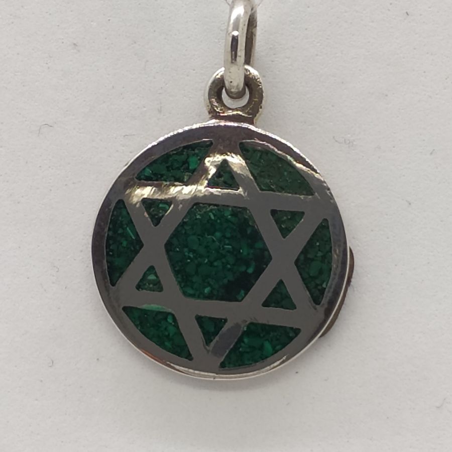 You can have free engraving on back of MagenDavid Elat stone round pendant. Dimension diameter 2 cm X 0.2 cm approximately.