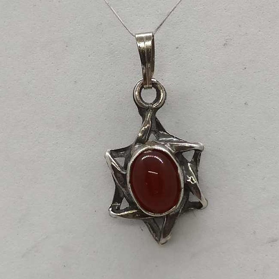 David star waves Agate pendant formed by wavy triangles forming star set with Agate stone. Dimension 1.3 cm X 1.65 cm X 0.6 cm approximately.