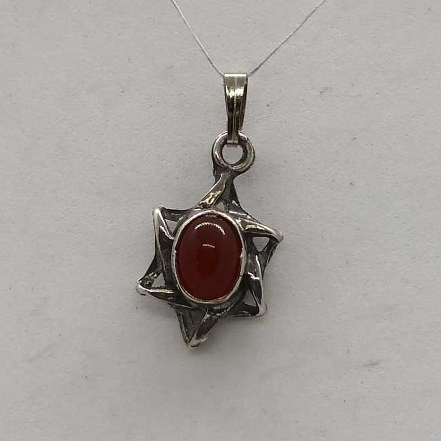 David star waves Agate pendant formed by wavy triangles forming star set with Agate stone. Dimension 1.3 cm X 1.65 cm X 0.6 cm approximately.