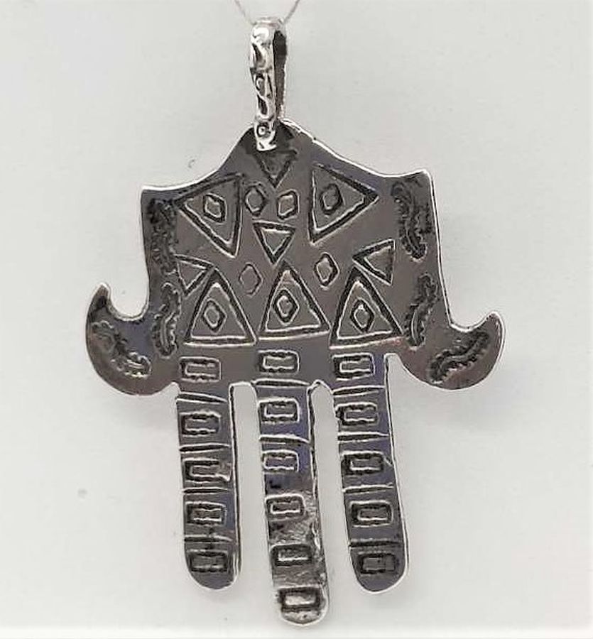 Chamsa Pendant Engraved Big - Image 3