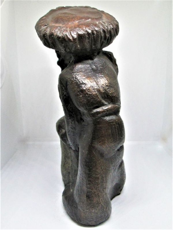 Bronze Sculpture Father Bride - Image 4