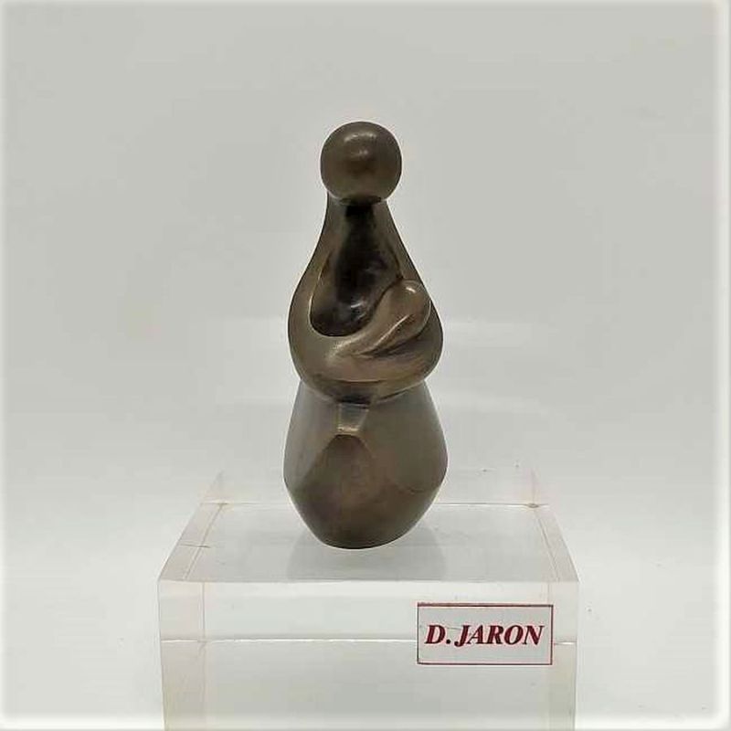 Bronze Sculpture Mother Baby - Image 3