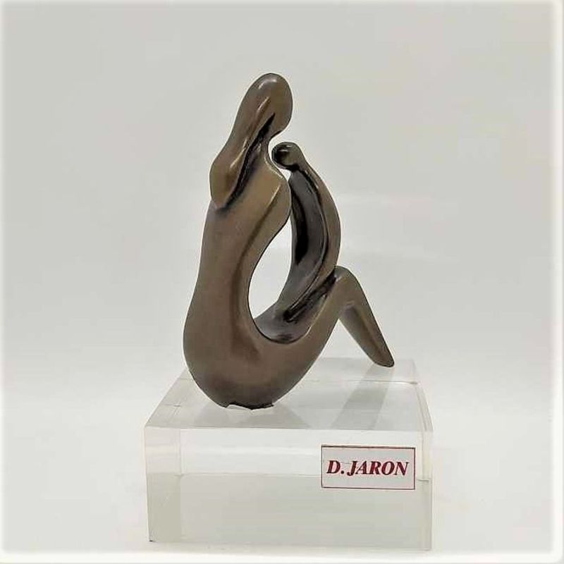 Bronze Sculpture Mother Playing - Image 5
