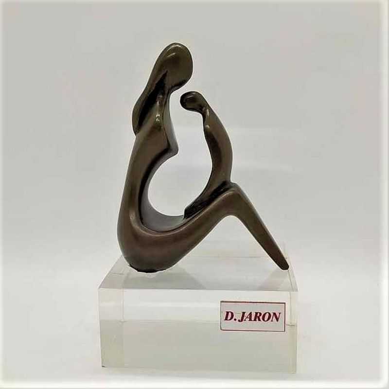 Bronze Sculpture Mother Playing - Image 6
