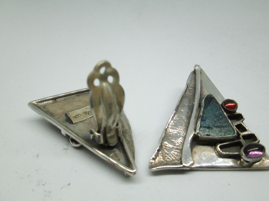 Silver earrings triangle shape - Image 2