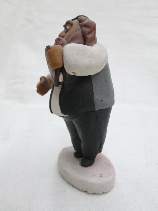 Chasid Rabbi playing tambourine - Image 2