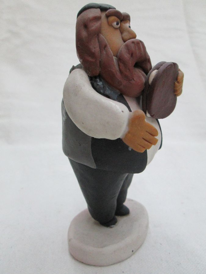 Chasid Rabbi playing tambourine - Image 3