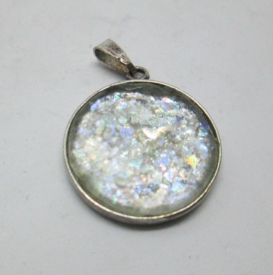Roman Glass MagenDavid Pendant - Image 2