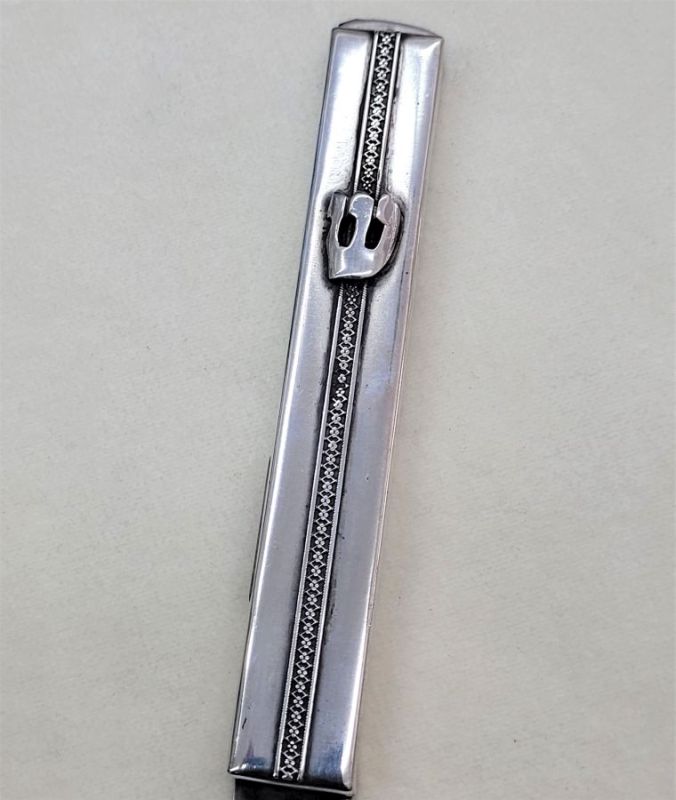 Yemenite filigree rectangular Mezuzah silver sterling suitable for parchment up to 10 cm. Dimension 1.5 cm X 11 cm approximately.
