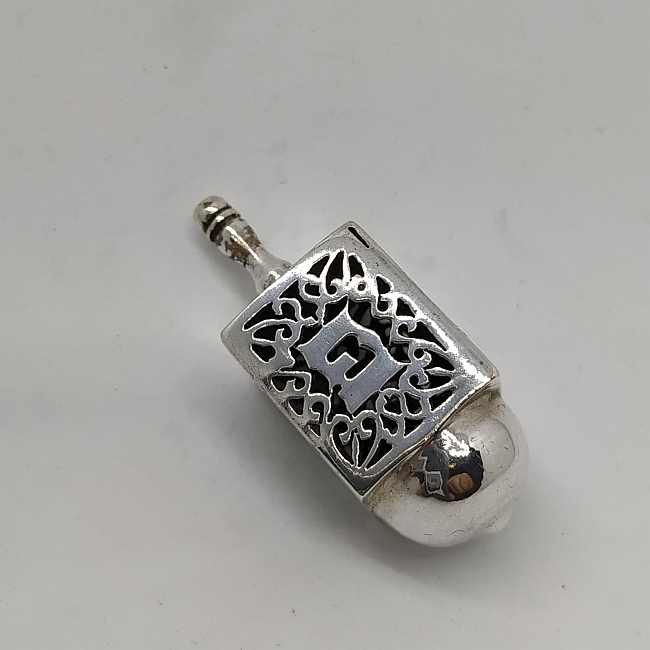 Chanuka Dreidel Silver Cutout - Image 5