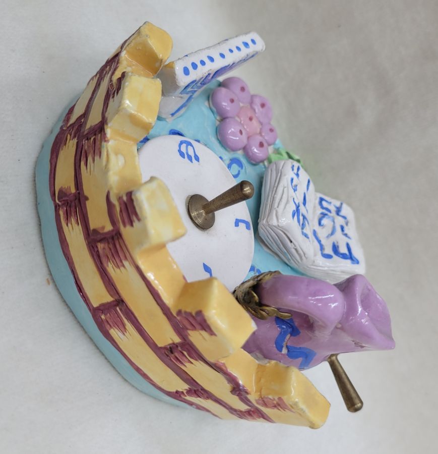 Hanukah Dreidel Ceramic Set - Image 6