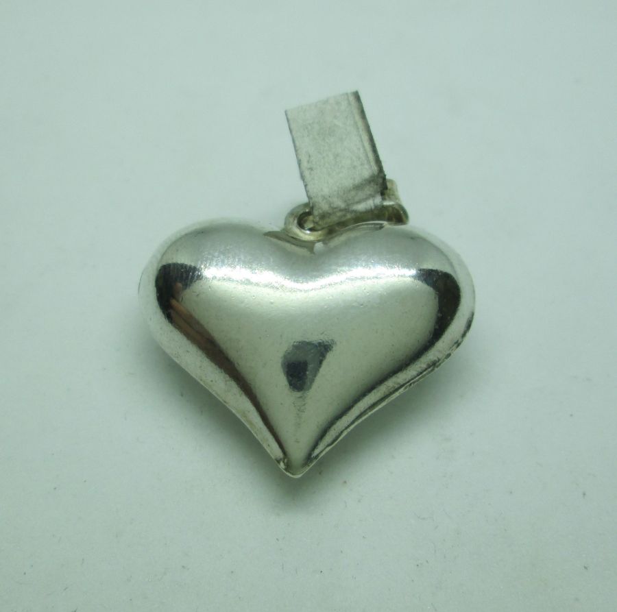 Silver Heart Shape Pendant - Image 3
