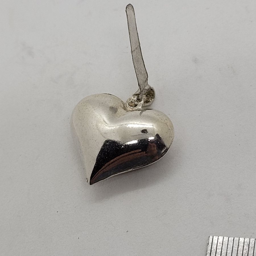 Silver Heart Shape Pendant - Image 4