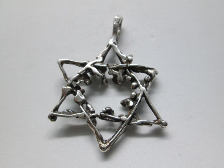 David Star Pendant Abstract - Image 3