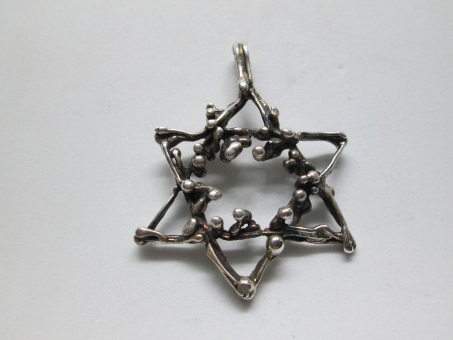 David Star Pendant Abstract - Image 4