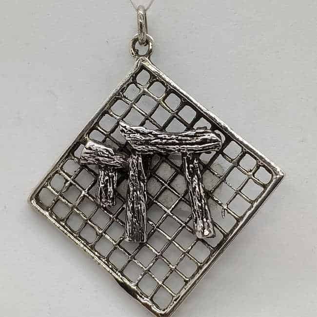 Chai Square Net Pendant - Image 6