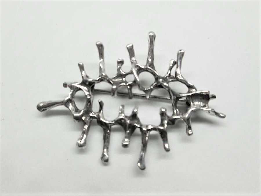 Pin Brooch Hora Dancers - Image 3