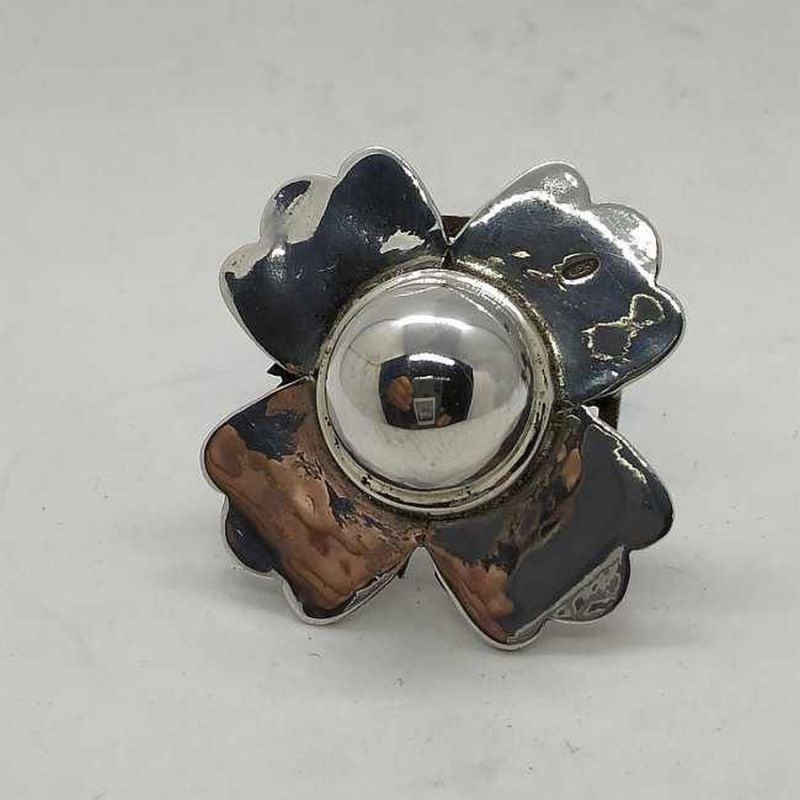Hanukah Dreidel Four Cloves - Image 3