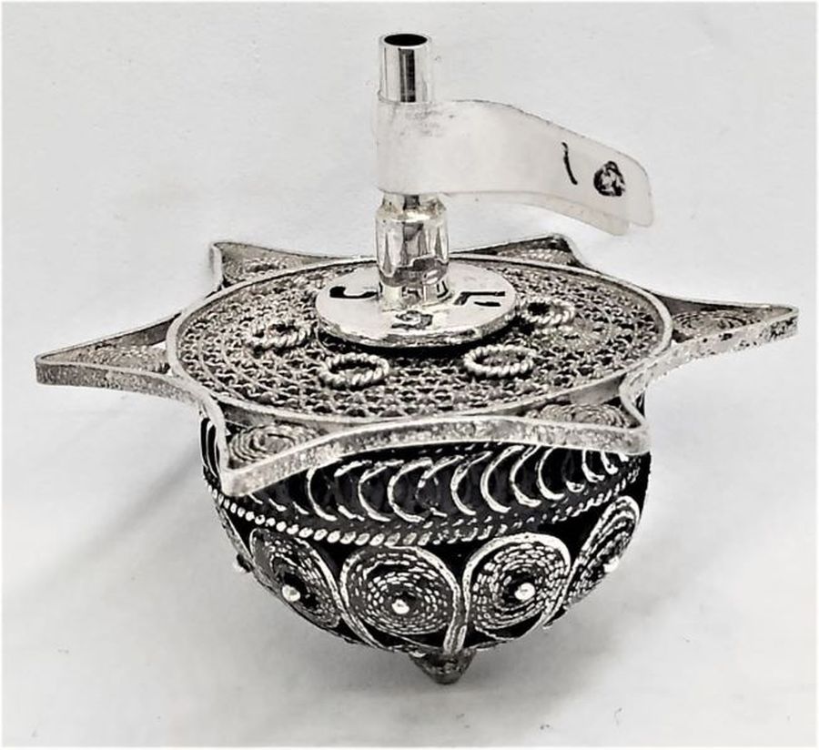 Dreidel David Star Filigree handmade. Dreidel David Star Filigree fine Yemenite filigree Magen David star made by S. Ghatan ( Katan).