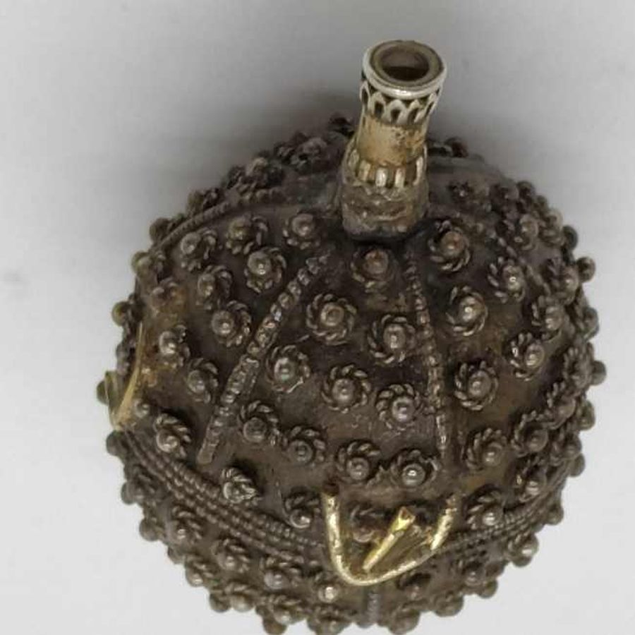 Dreidel Vintage Hedgehog Shape - Image 3