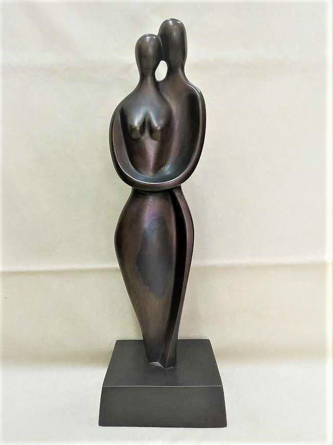 Bronze Sculpture Loving Couple - Image 11