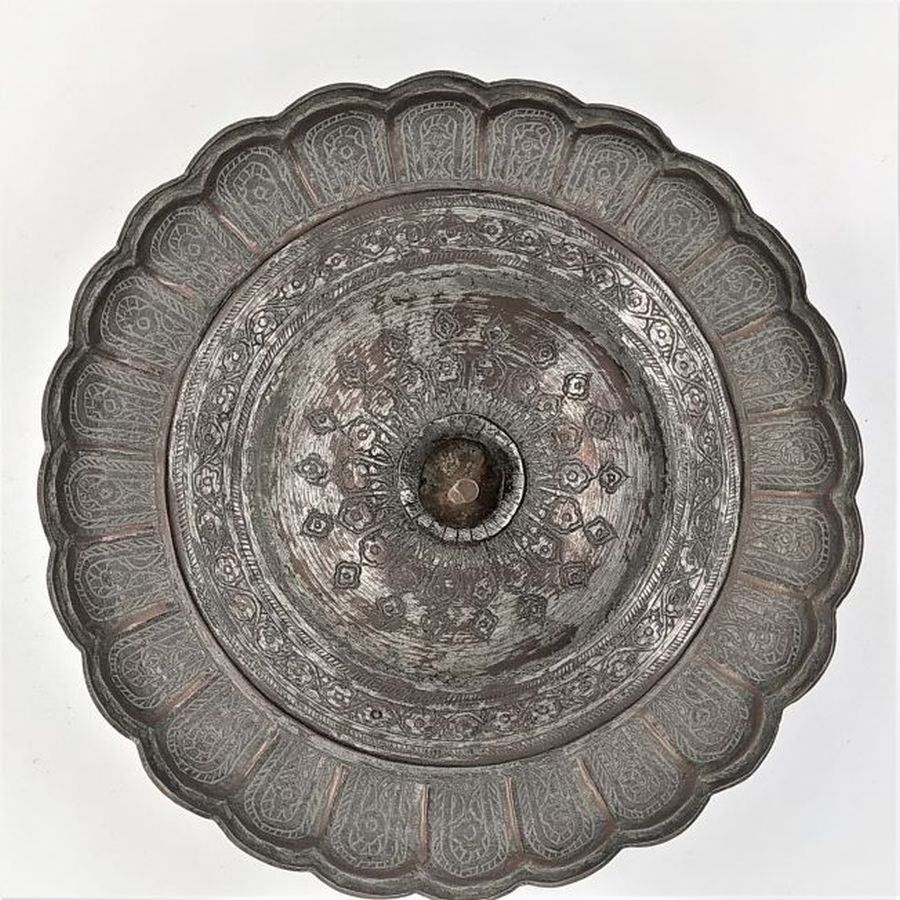 Antique copper candy box handmade copper silver plated candy box Safavid 18th century Middle Eastern. Dimension diameter 21 cm X 8 cm.