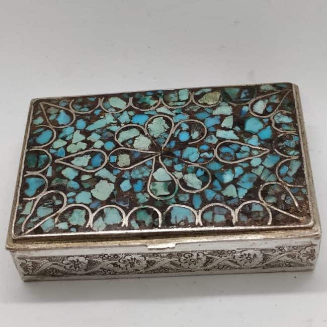 Vintage Tobacco Box Silver. Vintage handmade silver tobacco box set with genuine turquoises .Dimension 4.2 cm X 6.2 cm X 1.2 cm approximately.
