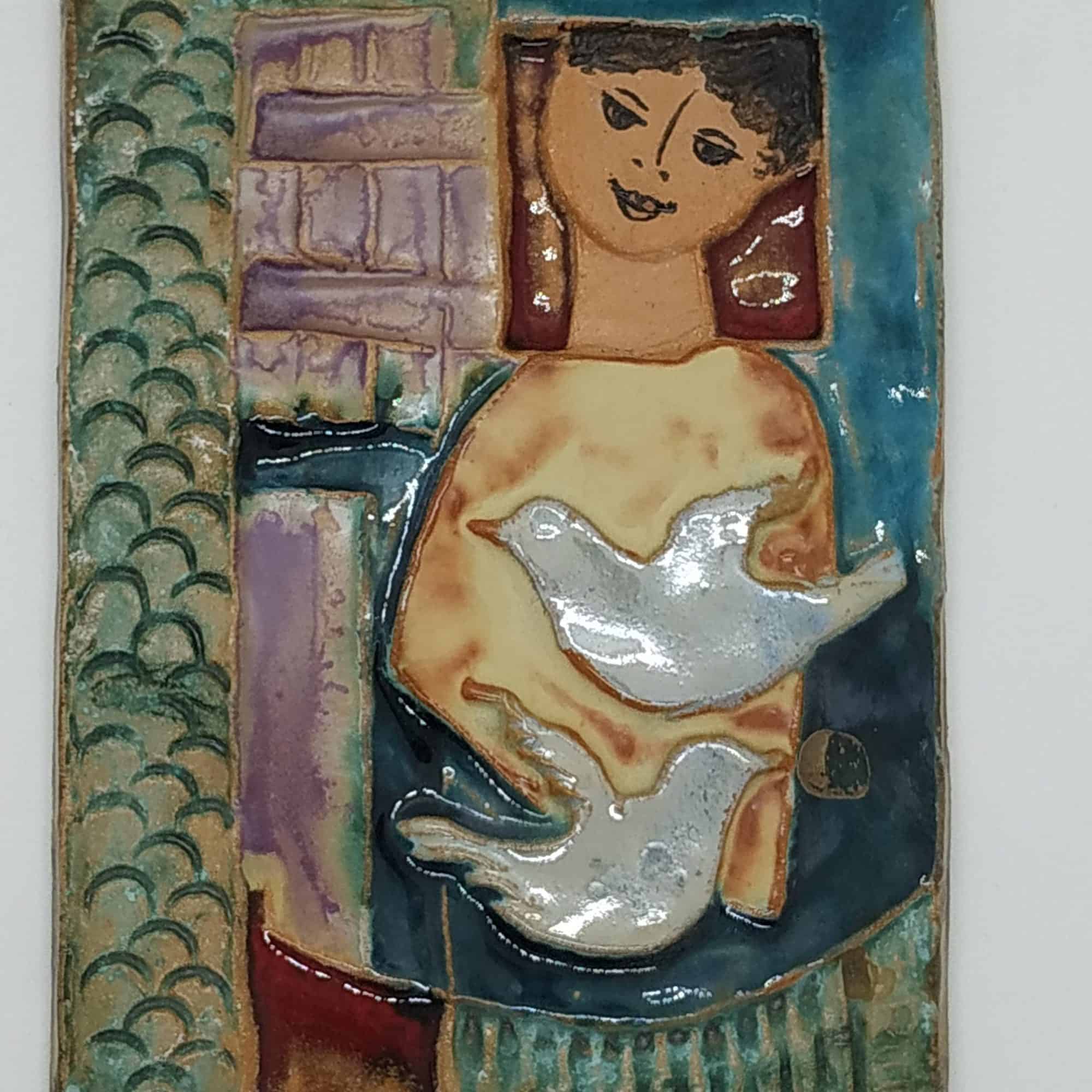 Ruth Ceramic Tile David Sending Peace Doves to his enemies. King David seeks for peace among all his Israelite people.Dimension 15 cm X 22 cm approximately.