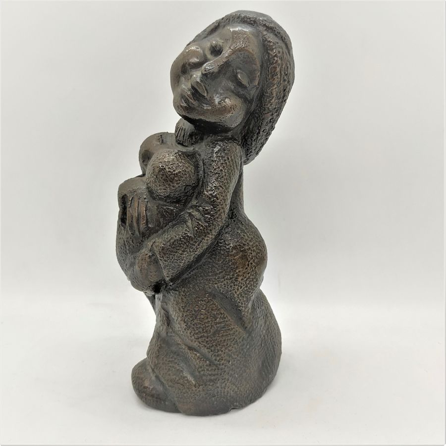 Bronze Sculpture Pregnant Lady - Image 4
