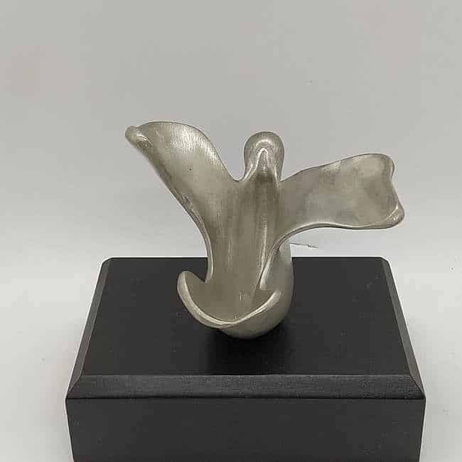 Pewter Sculpture Peace Dove - Image 4