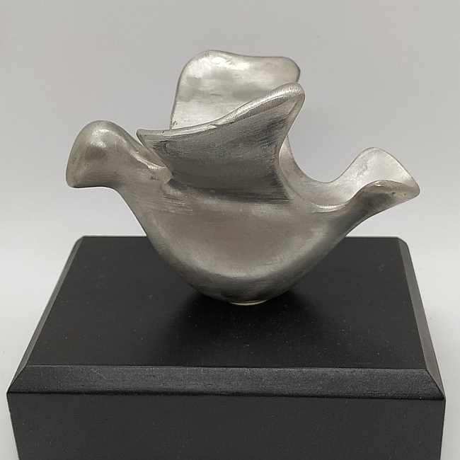 Pewter Sculpture Peace Dove handmade with real pewter modern sculpture by D.Jaron. A flying dove symbolizing peace. Dimension 8.5 cm X 5.7 cm X 7.5 cm.