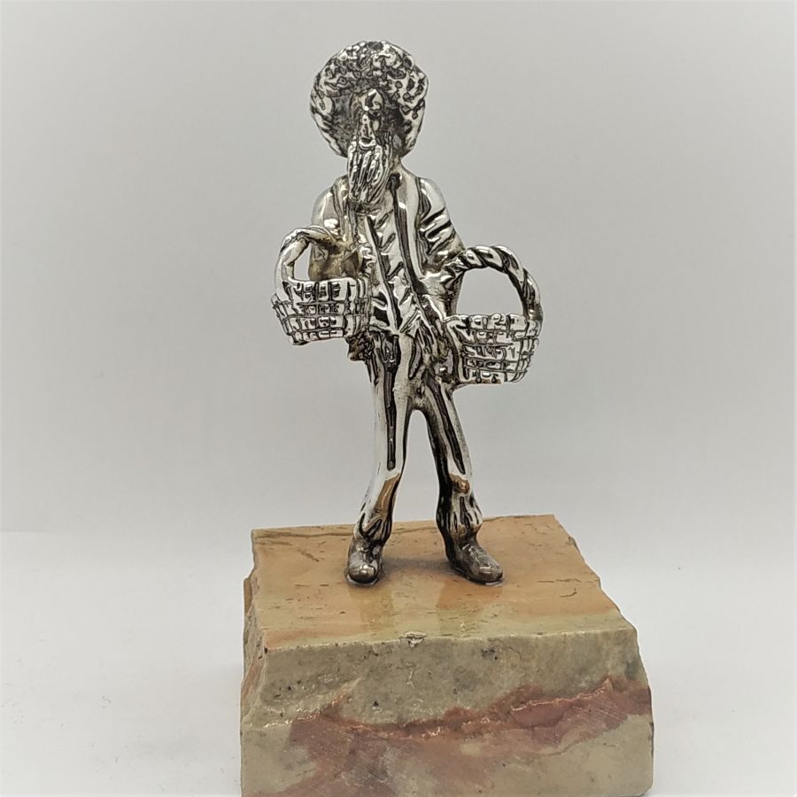 Statue Chassid Sabbath Shopping - Image 7