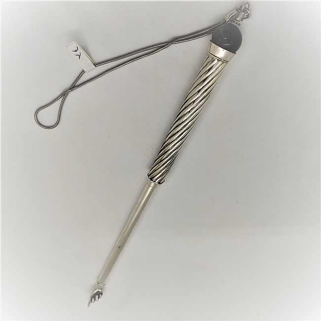 Jade Silver Torah Pointer - Image 8