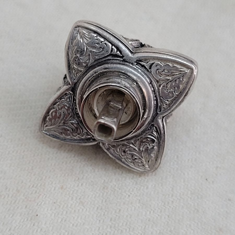 Dreidel Filigree Square Repousse - Image 3