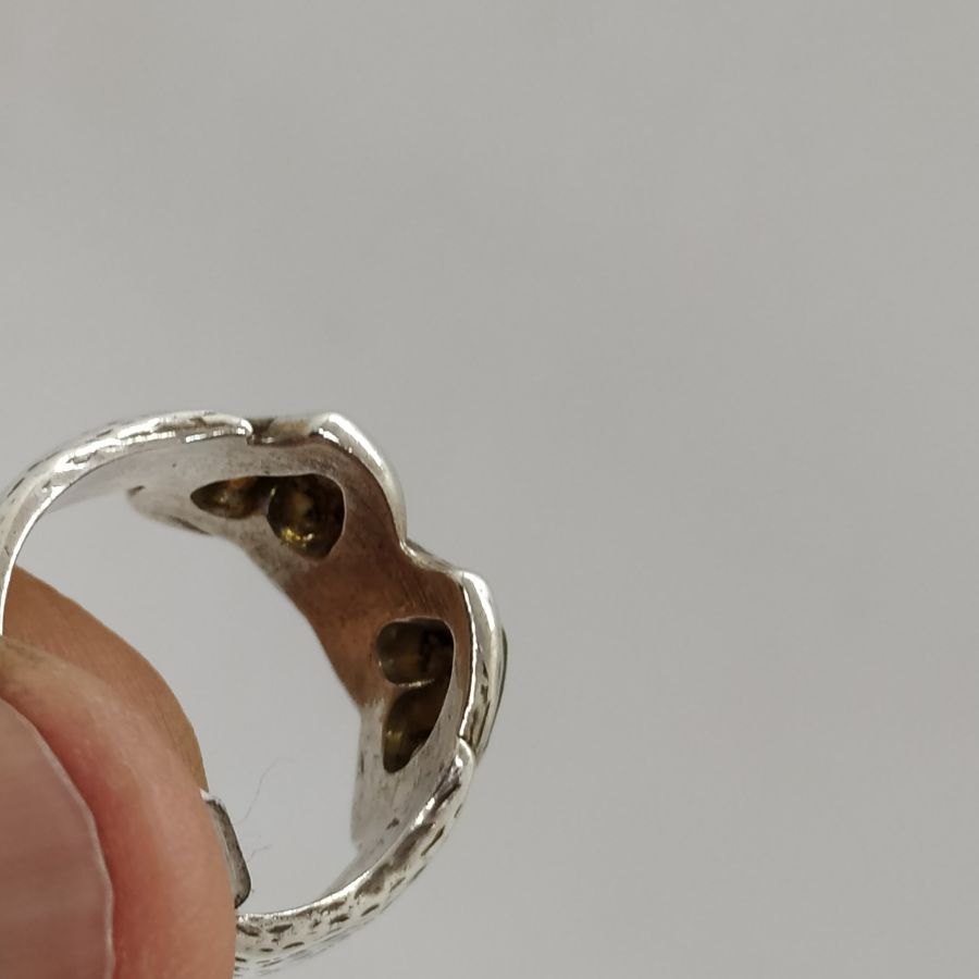 Two Enameled Hearts Ring - Image 3