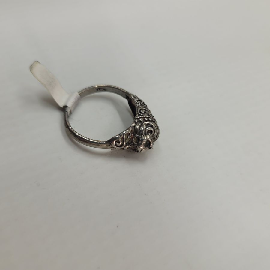 Silver lion head ring - Image 3