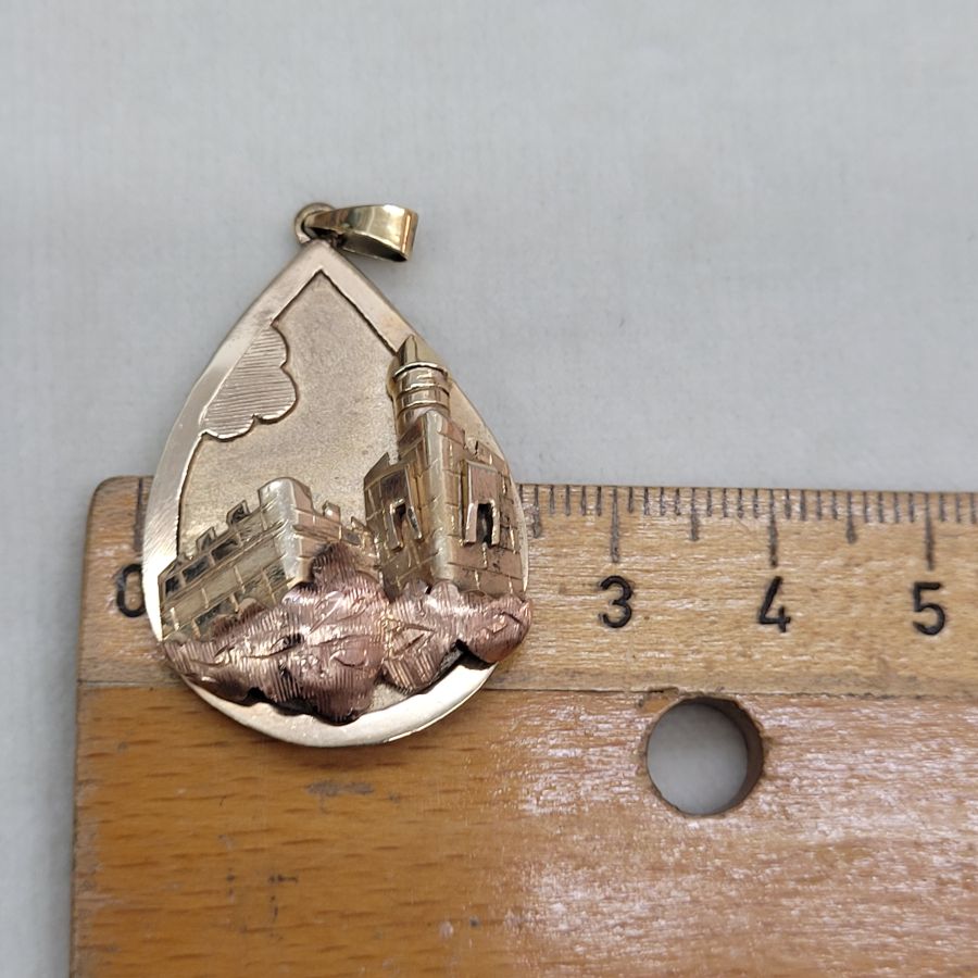 King David Tower Gold Pendant - Image 4
