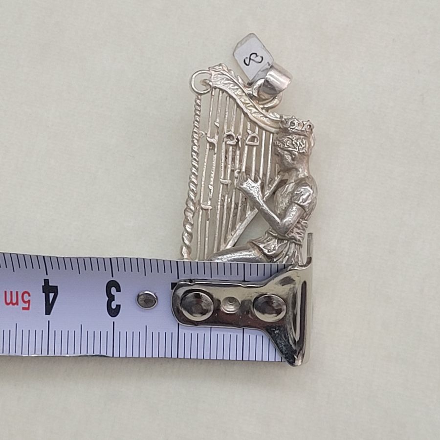 David Playing Harp Pendant - Image 9
